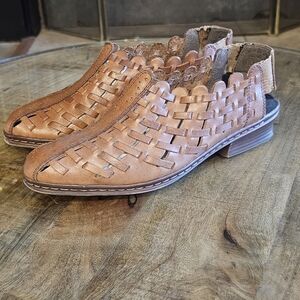 Womens Tan Leather Woven Loafers